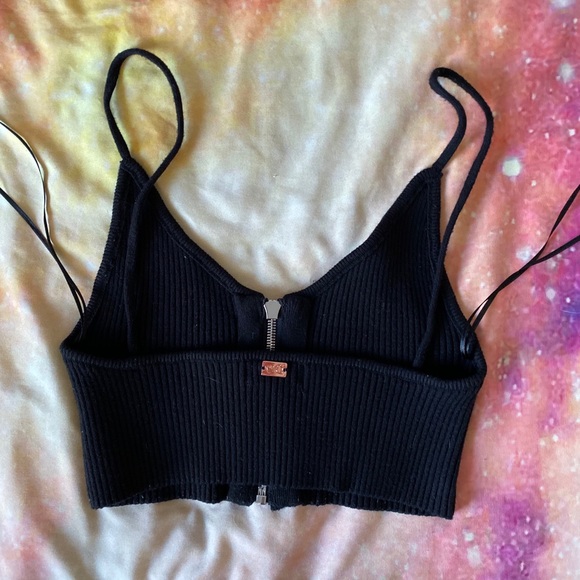 SOLD✅NWOT F❤️&🍋’s Harley Zipper Crop Top - Picture 3 of 4